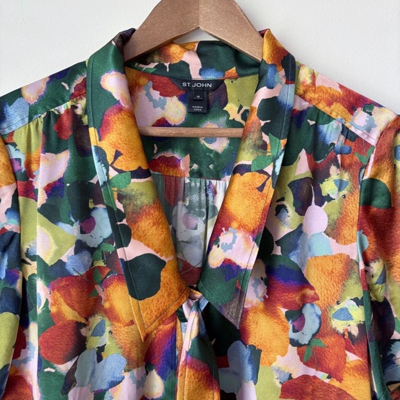 St. John Stretch Silk Blouse 10 Belted Watercolor - Picture 3 of 9